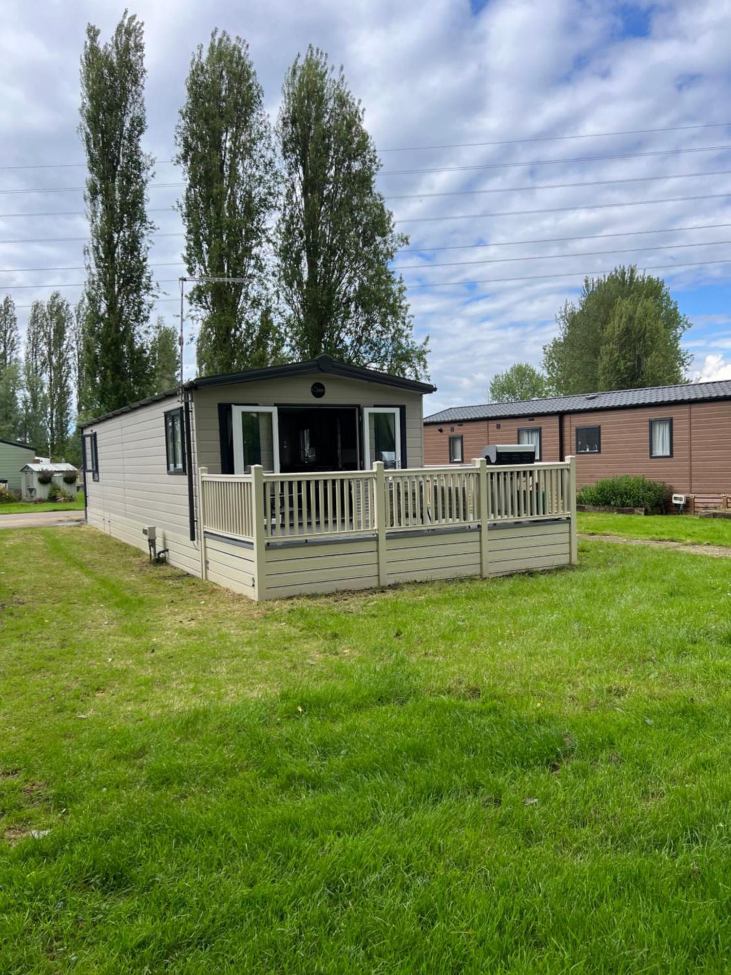 Family Fun Getaway Holiday Home Нортхамптън Екстериор снимка